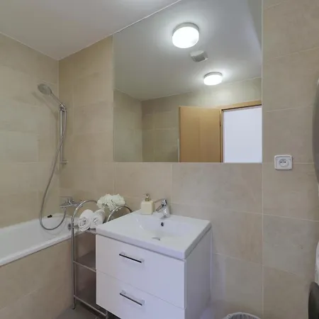 Aneri Old Town Apartman *