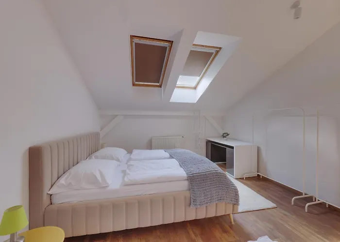 Aneri Old Town * ברטיסלאבה